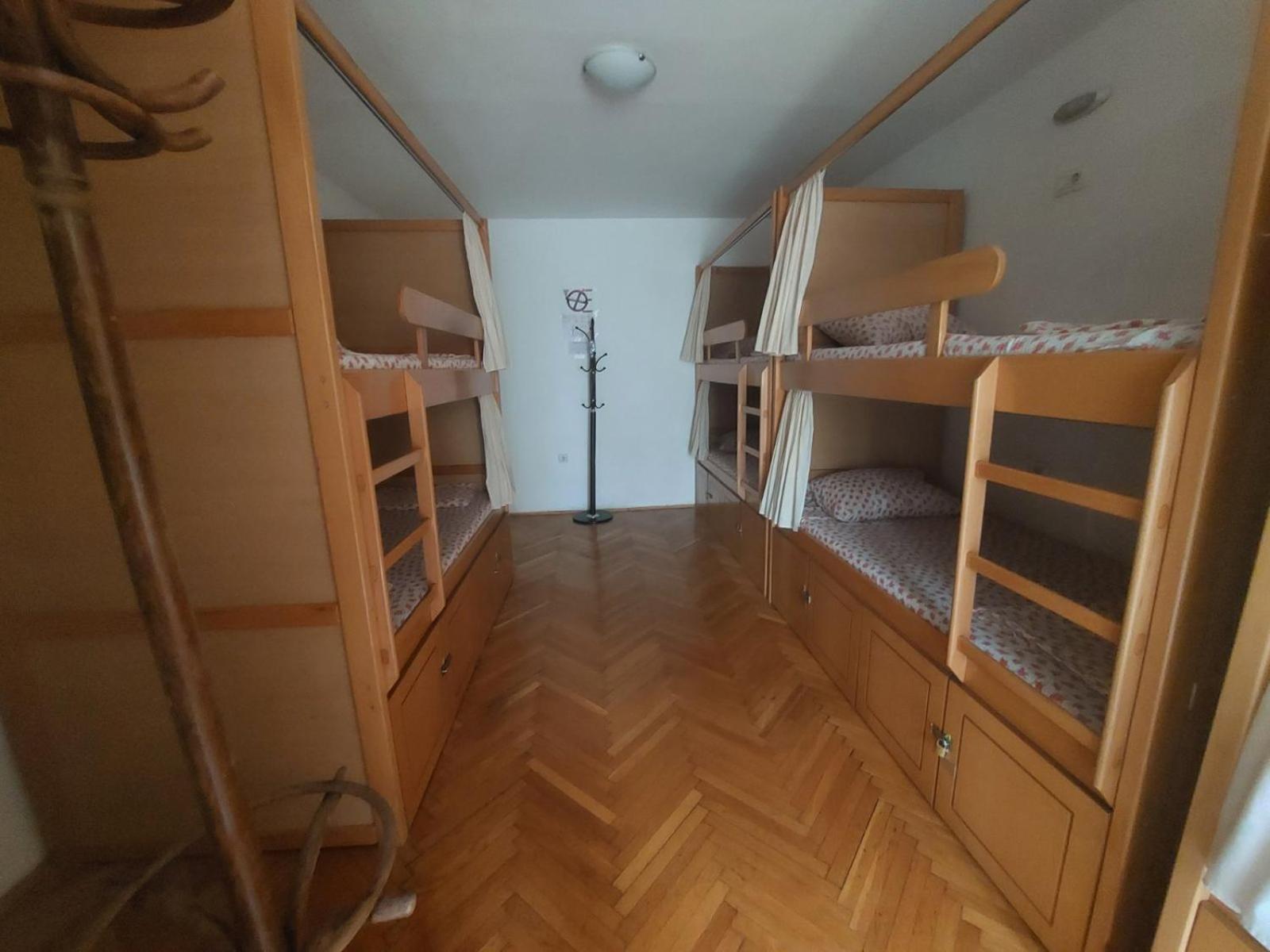 Hostel Valentin 2 스코페 외부 사진